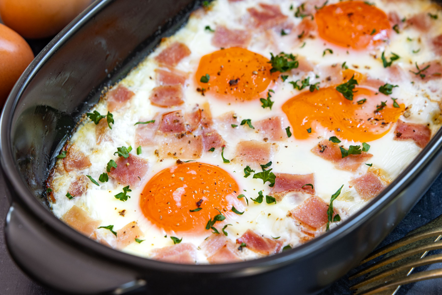 Spiegelei aus dem Backofen | Rezept - eat.de