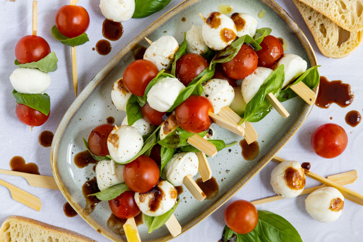 Tomaten-Mozzarella-Spieße