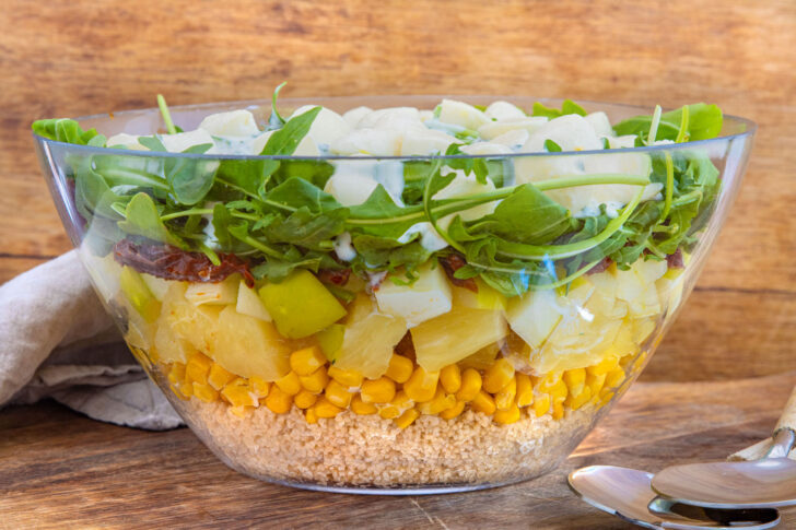 vegetarischer Schichtsalat