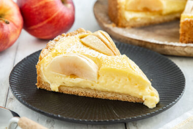 Versunkener Apfelkuchen mit Pudding