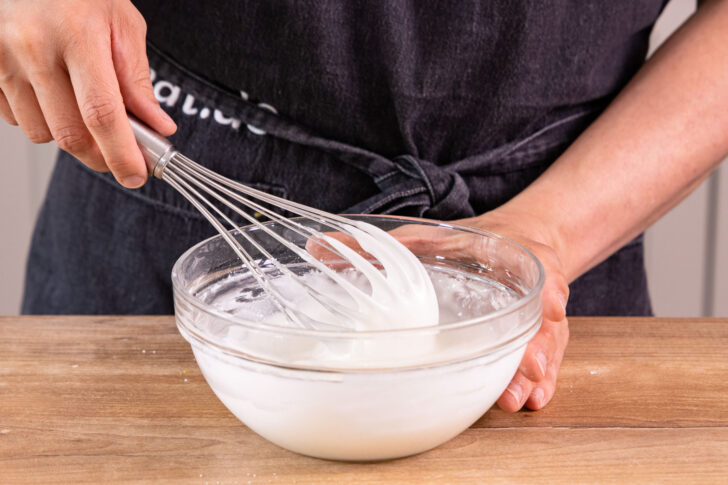 Zuckerguss anrühren