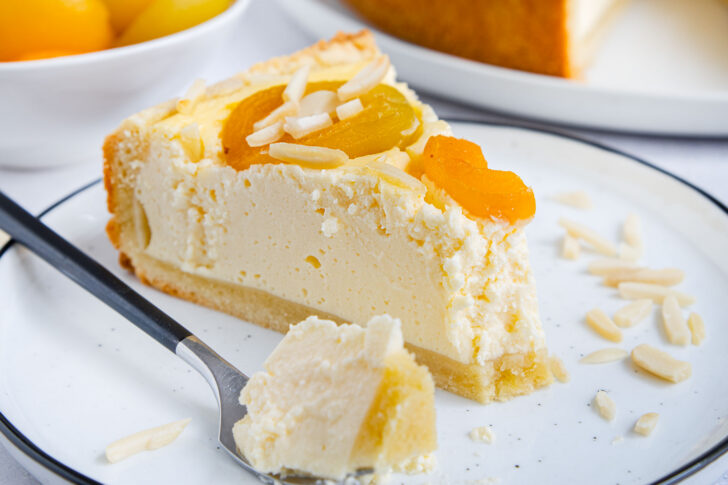 Aprikosenkuchen mit Quark