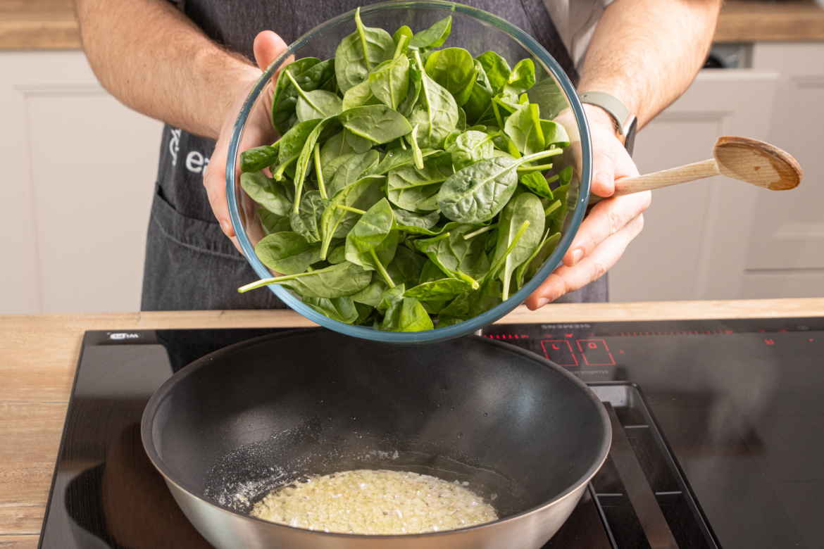 Blattspinat zubereiten | Rezept- eat.de
