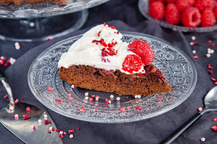 Brownie-Himbeer-Torte