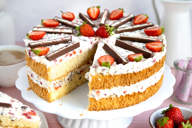 Erdbeer-Yogurette-Torte