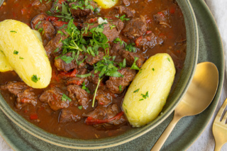 Gulasch im Schnellkochtopf