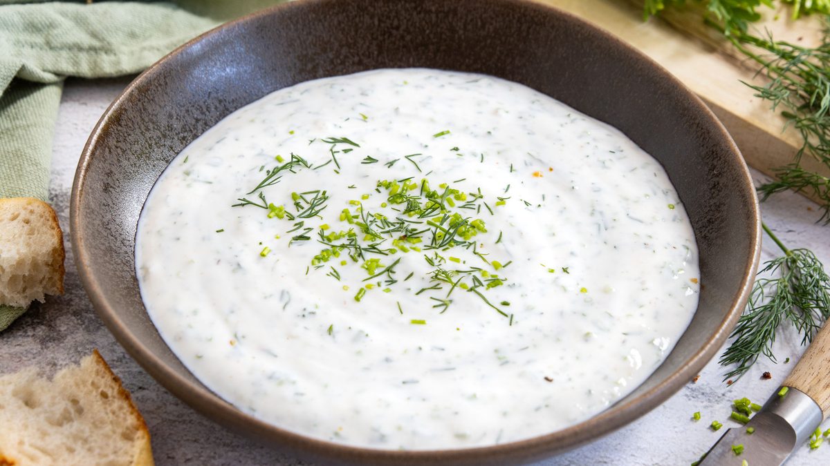 Joghurt-Kräuter-Dip | Rezept - eat.de