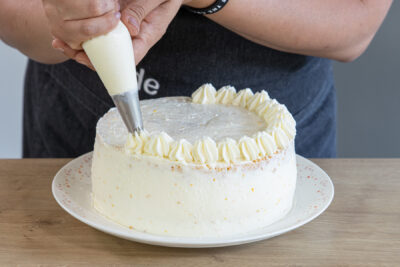 Torte dekorieren