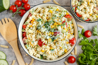 Leichter Nudelsalat mit Joghurt-Dressing