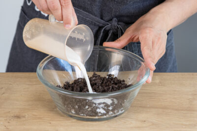Milch dazugeben