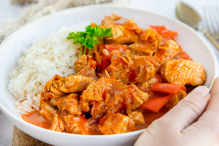 Putengulasch mit Paprika