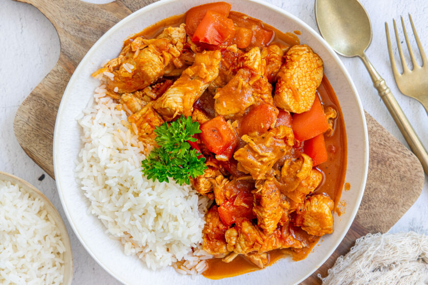 Putengulasch mit Paprika