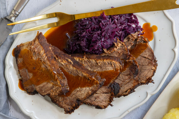 Rinderschmorbraten mit Rotwein