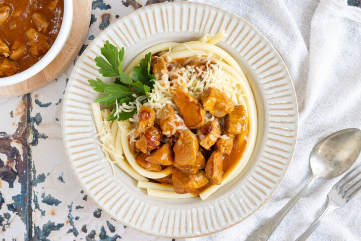 Schweinegulasch nach Omas Rezept