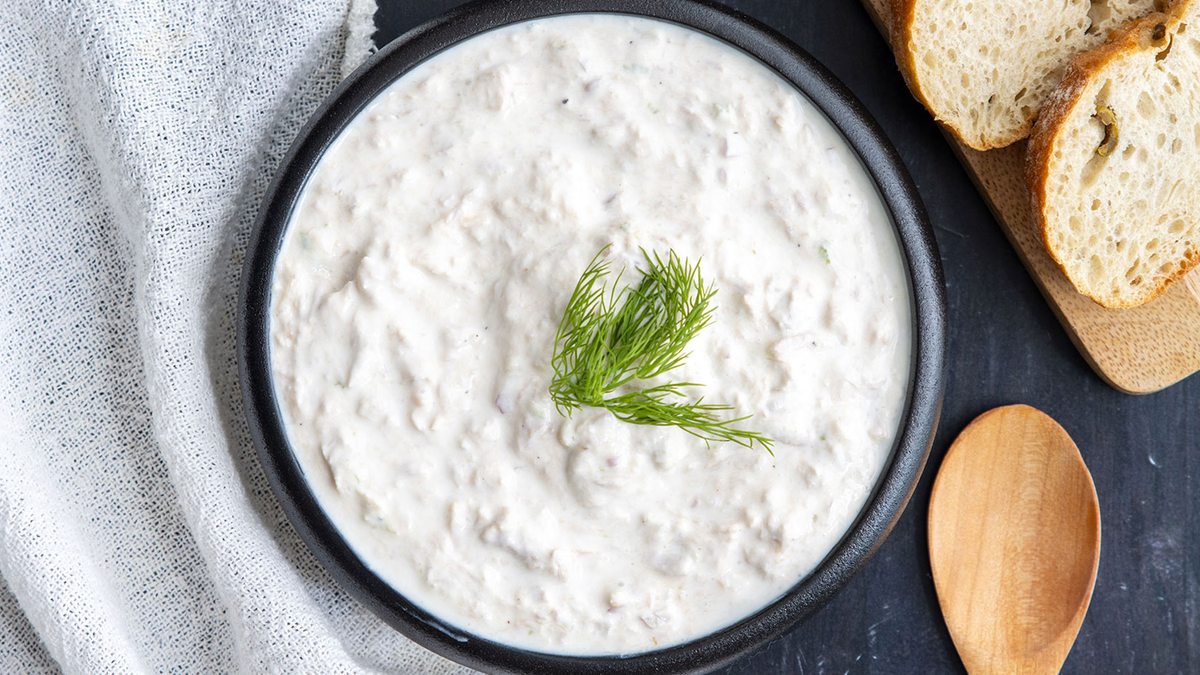 Einfacher Thunfisch-Dip mit Joghurt & Schmand