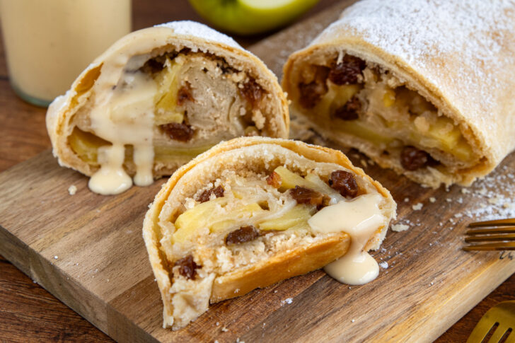 Wiener Apfelstrudel