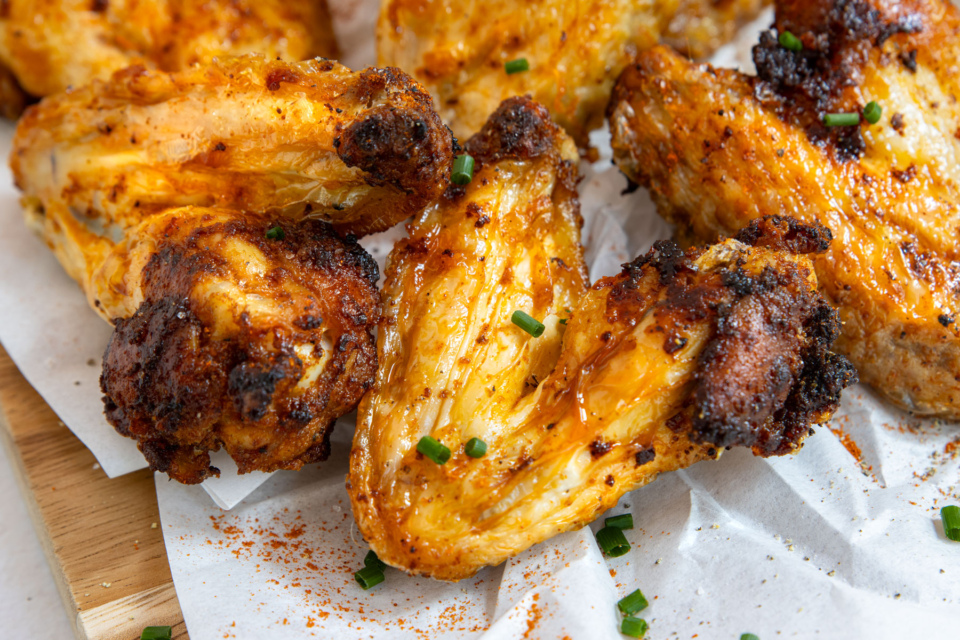 Chicken Wings aus der Heißluftfritteuse Rezept eat.de