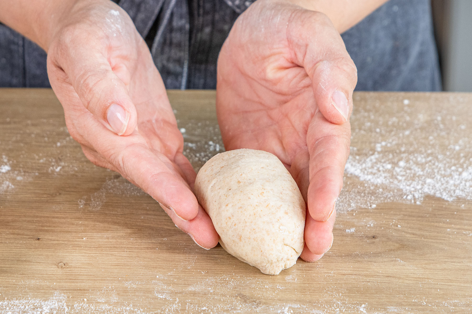 Dinkelbrötchen mit Trockenhefe formen