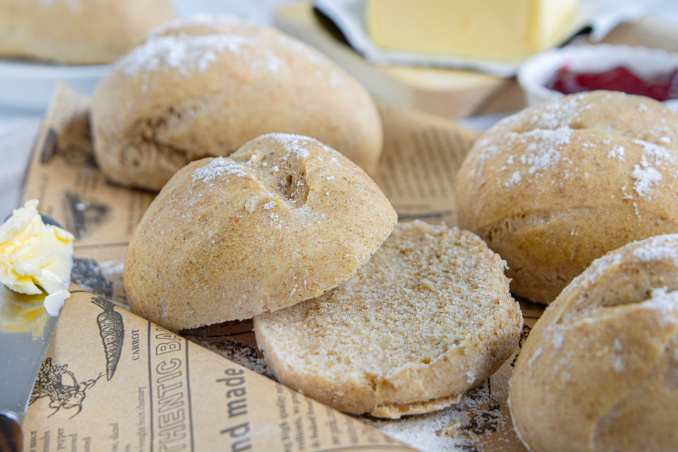 Dinkelbrötchen mit Trockenhefe