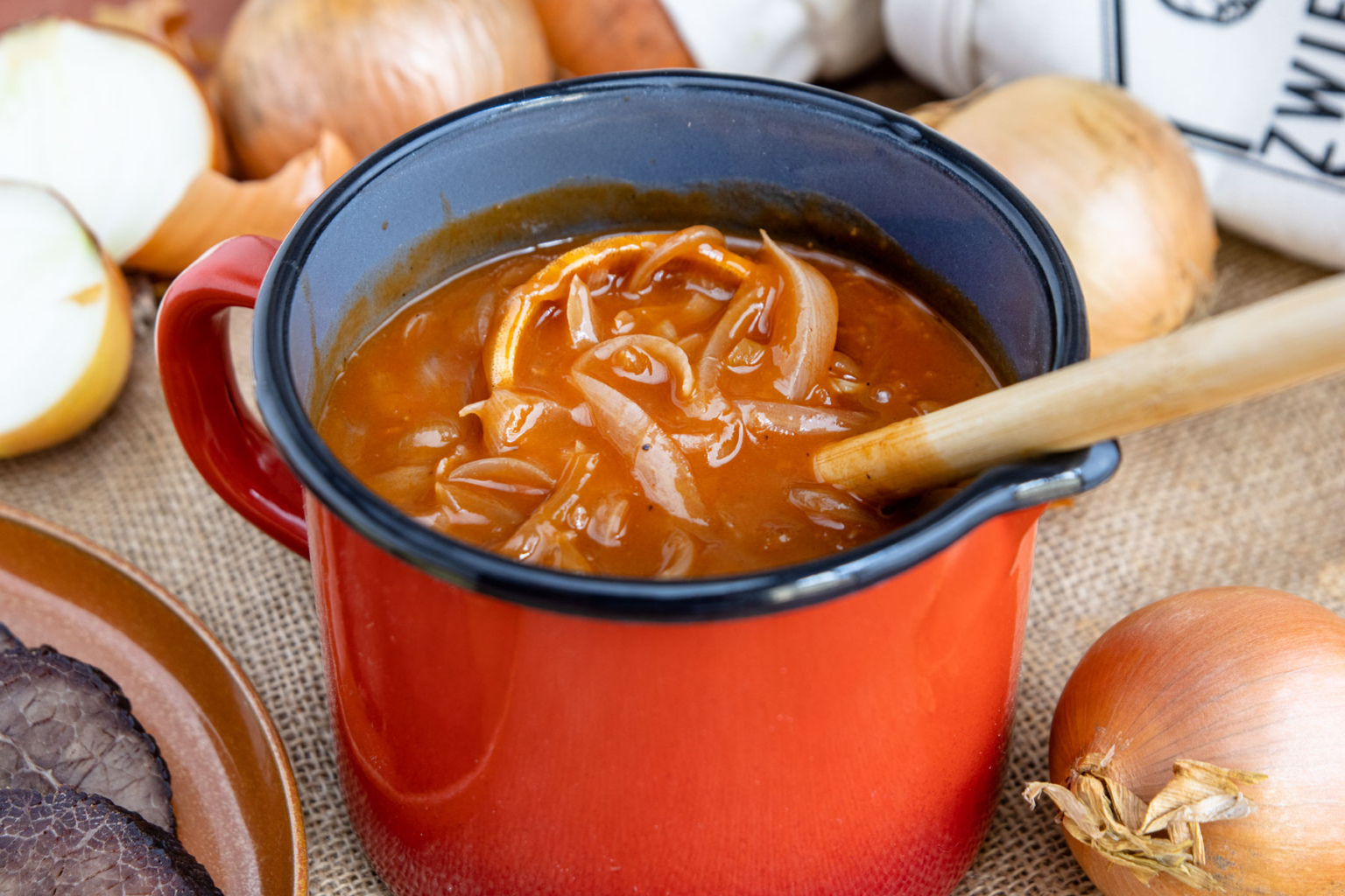 Einfache Zwiebelsoße Grundrezept Einfache Zwiebelsoße Grundrezept