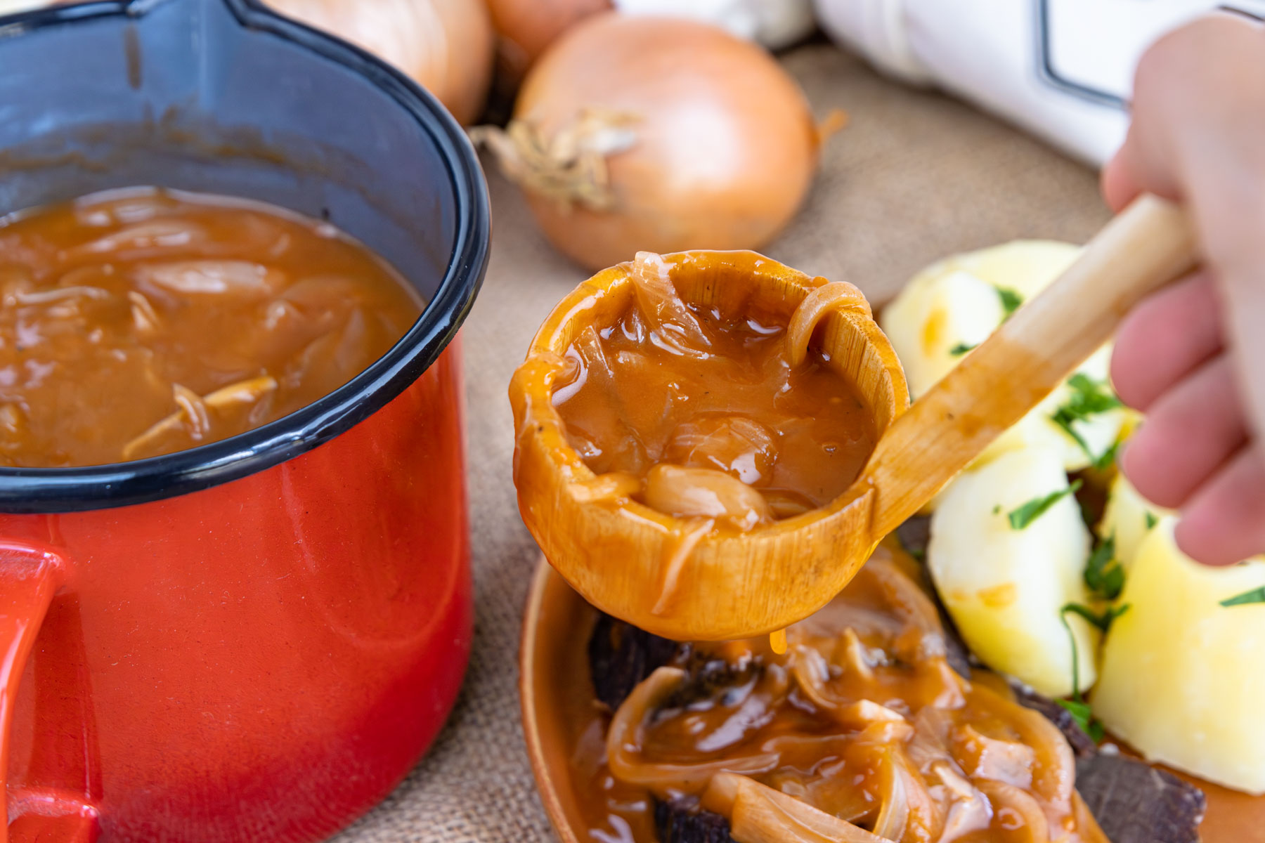 Einfache Zwiebelsoße Grundrezept