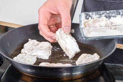 Fisch in der Pfanne braten