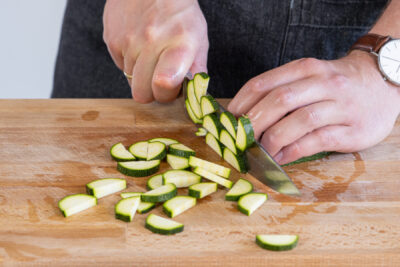 Zucchini schneiden