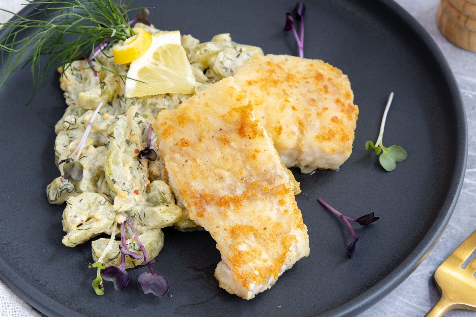 Kabeljau Loins mit Drillingen und Tomaten | Rezept