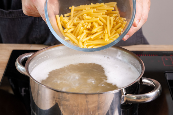 Makkaroniauflauf mit Schinken | Rezept