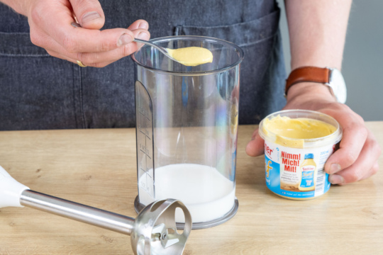 Senf zur Milch geben