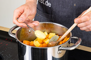 Senf dazugeben