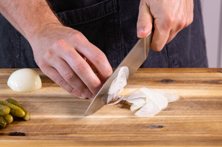 Zwiebel schneiden