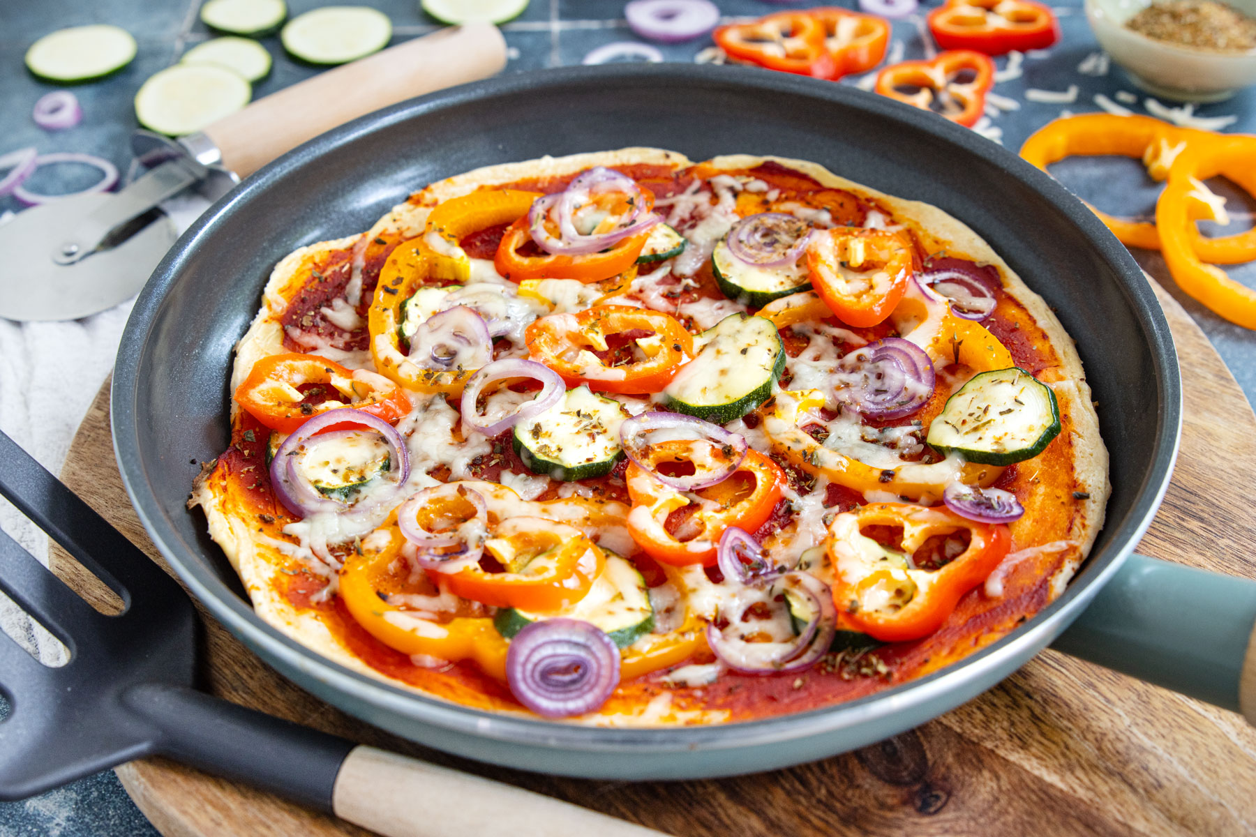Pizzateig über Nacht gehen lassen Rezept eat.de