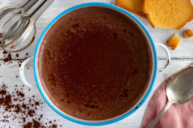 DDR-Puddingsuppe mit Zwieback