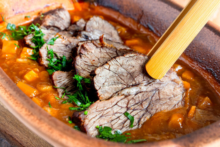 Rinderbraten im Römertopf
