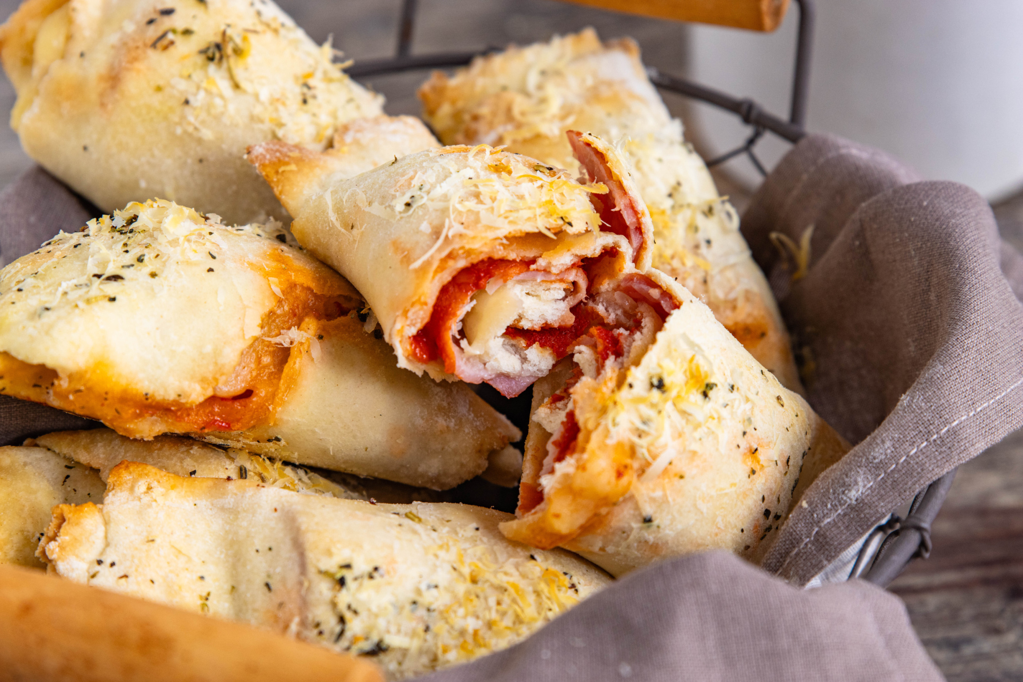 Schinken-Käse-Taschen | Rezept - eat.de