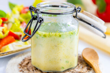 Schnelle Salatsoße für Blattsalate