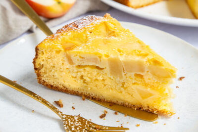 Schneller saftiger Apfelkuchen mit Quark