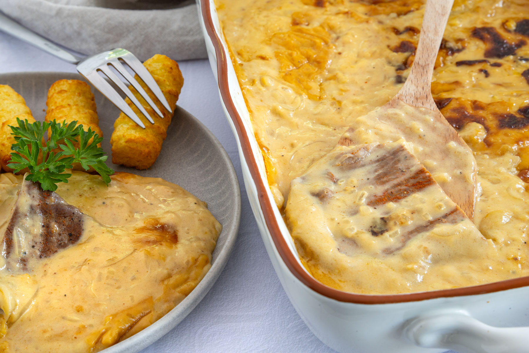 Schnitzelpfanne mit Zwiebelsuppe