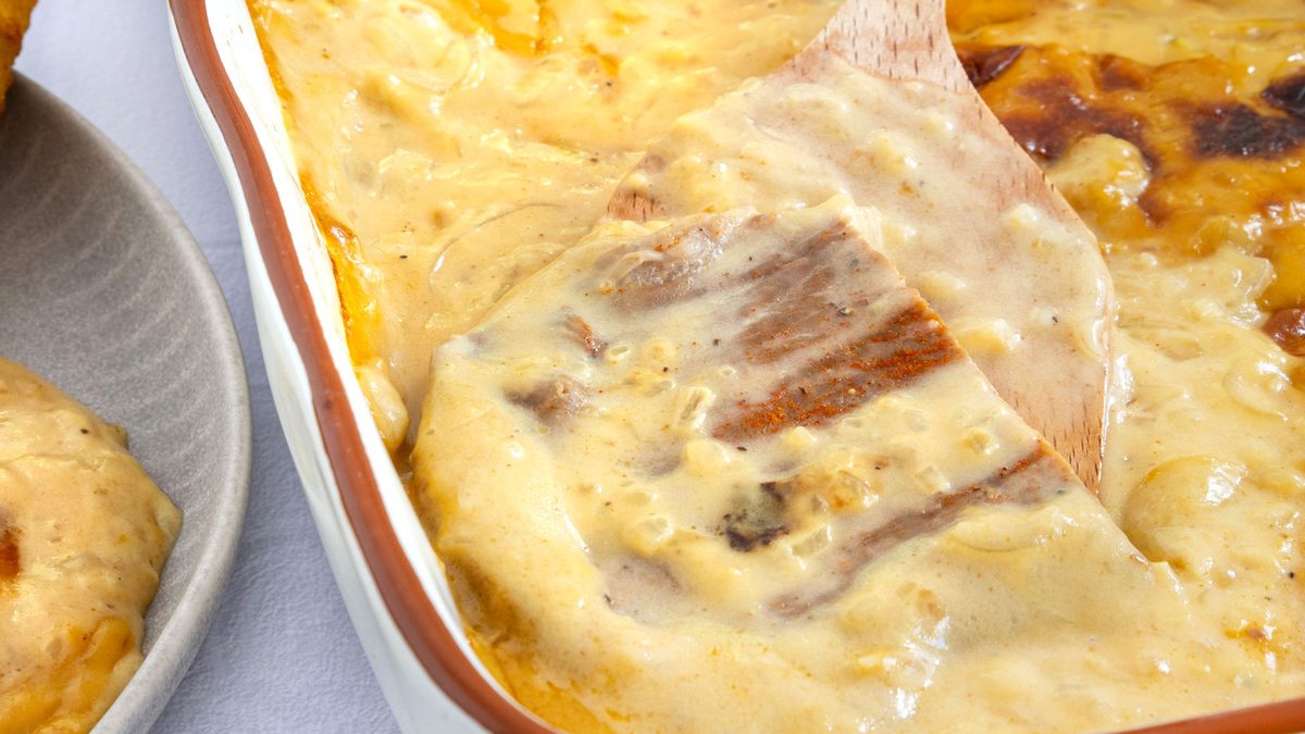 Schnitzelpfanne mit Zwiebelsuppe
