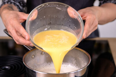 Vanillepudding kochen