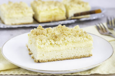 Streuselkuchen mit Pudding nach Omas Rezept