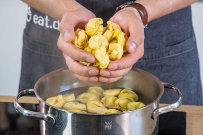 Tortellini kochen