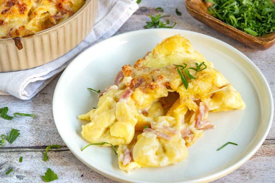 Tortellini-Auflauf mit Schinken-Käse-Sahne-Soße