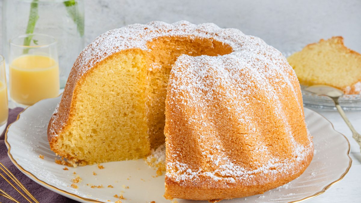 Omas Eierlikörkuchen: saftig und fluffig