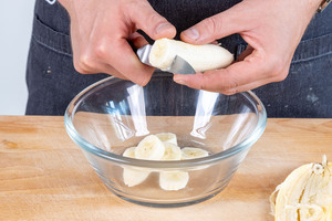 Bananen schneiden