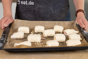 Pizzabrötchen backen