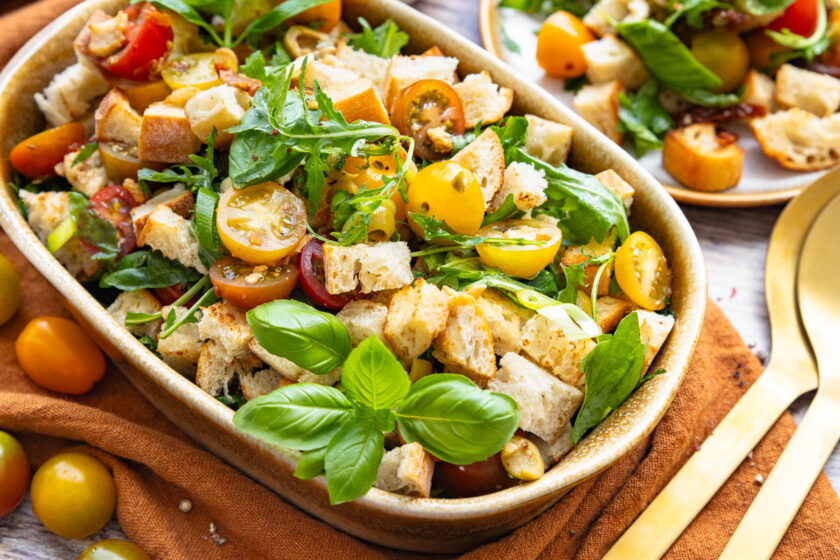 Mediterraner Brotsalat
