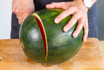 Melone Boden abschneiden
