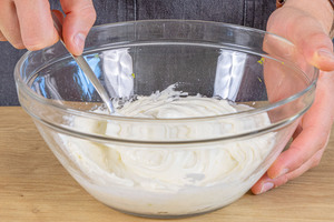 Creme verrühren